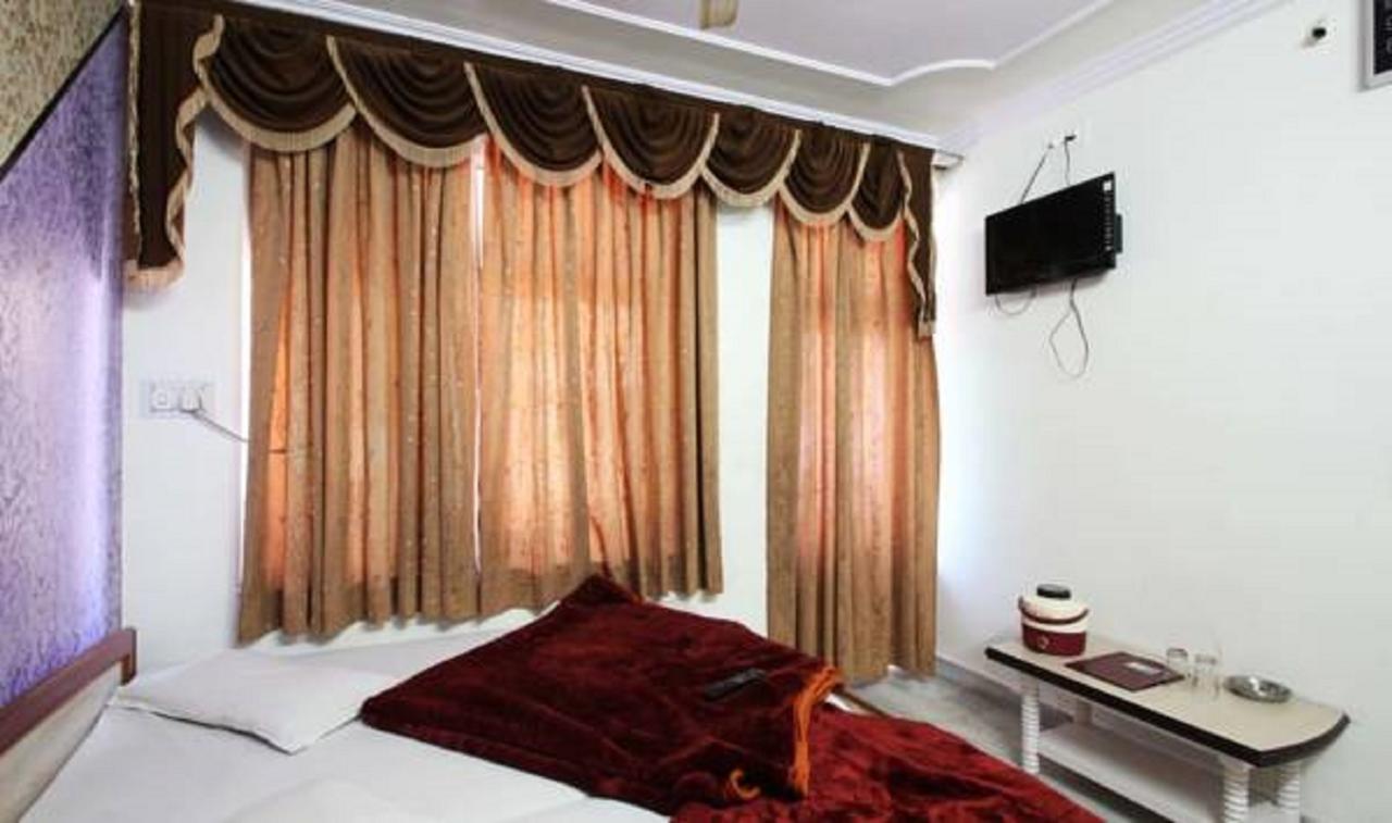 Sukh Sagar Hotel Ádzsmir Kültér fotó